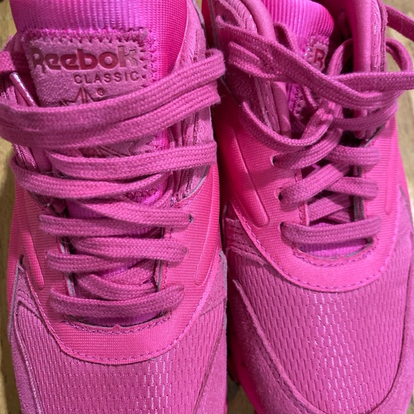 Reebok x Cardi B Classic V2 Pink - Picture 5 of 10